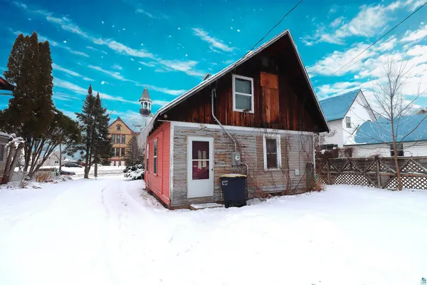 $149,900 | 611 Beaser Avenue, Ashland, WI 54806