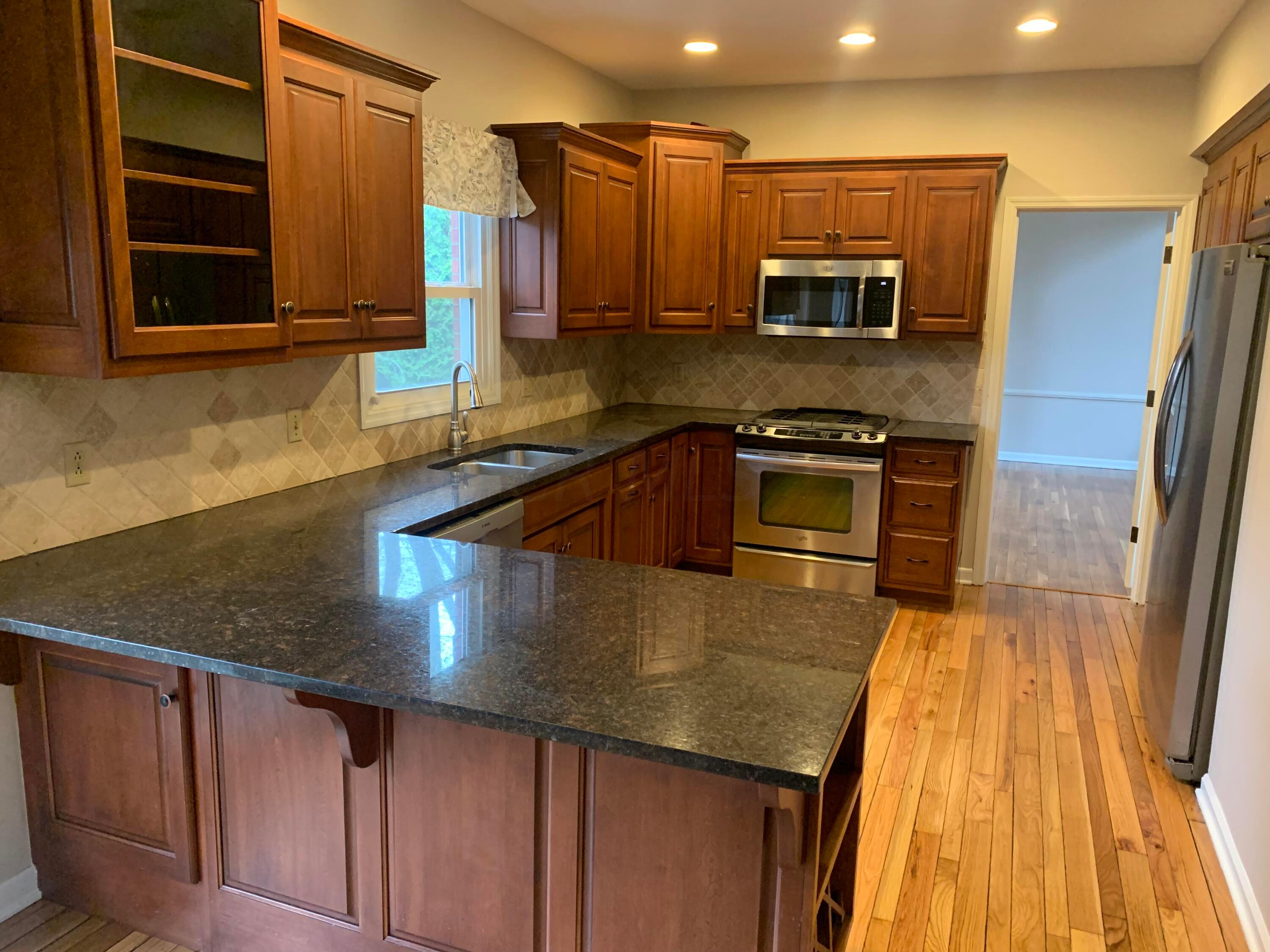 2100 Cheltenham Road Columbus, OH 43220 - Photo 4 of 13 Kitchen
