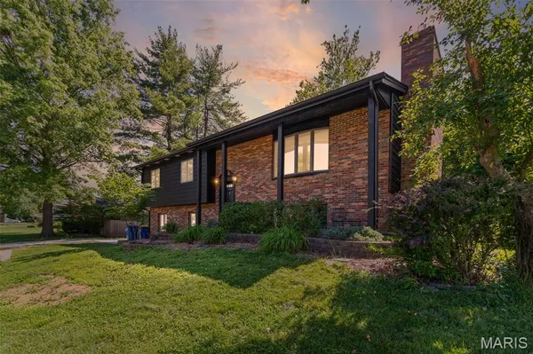 $320,000 | 1908 Duke Street, Edwardsville, IL 62025