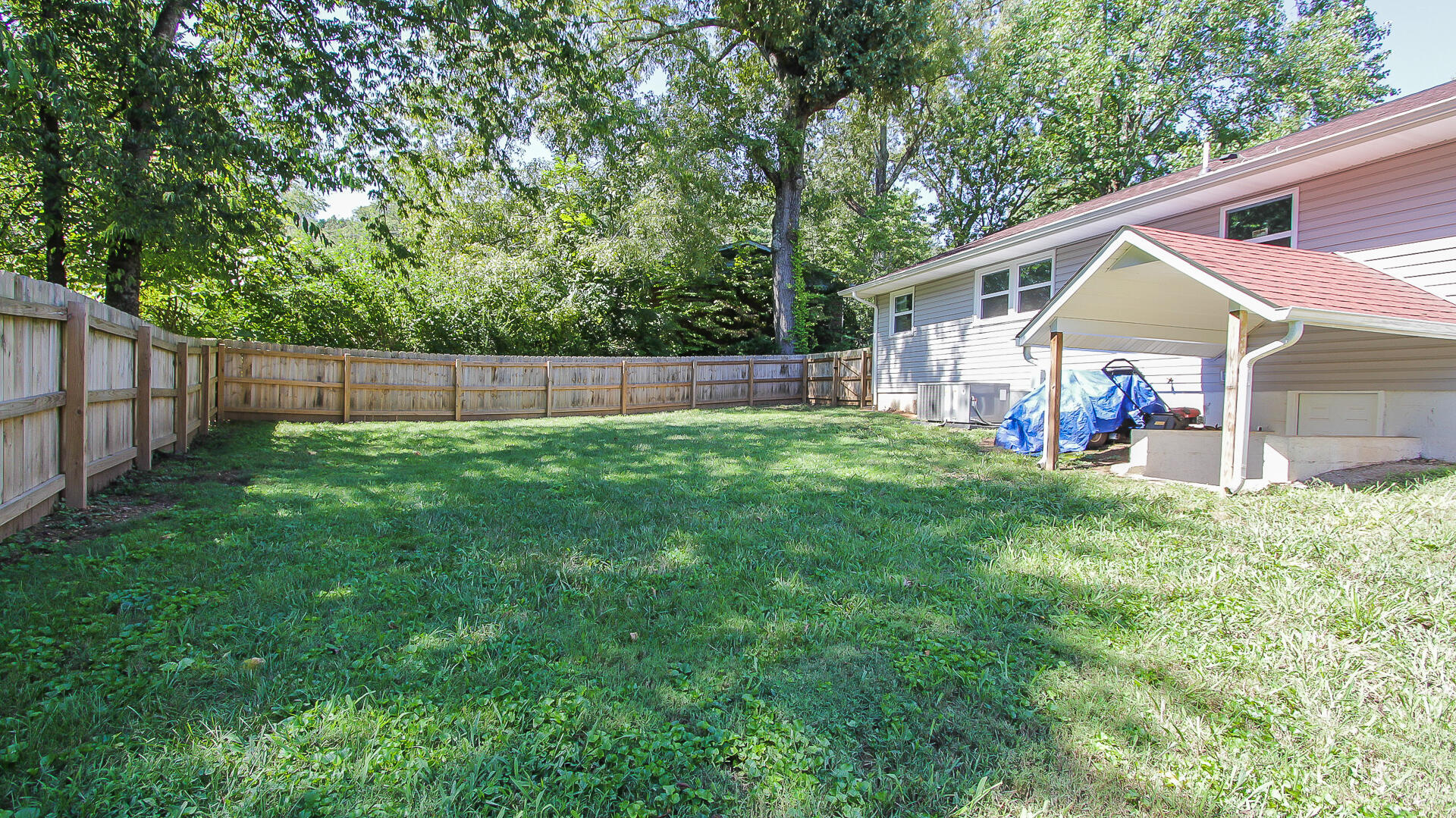 147 Iroquois Road Oak Ridge, TN 37830 - Photo 27 of 33 147 Iroquois Road, Oak Ridge, TN-06