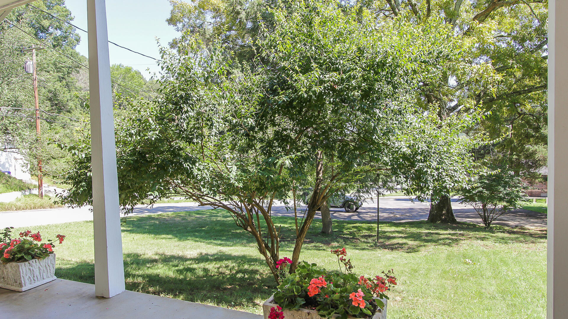 147 Iroquois Road Oak Ridge, TN 37830 - Photo 29 of 33 147 Iroquois Road, Oak Ridge, TN-05