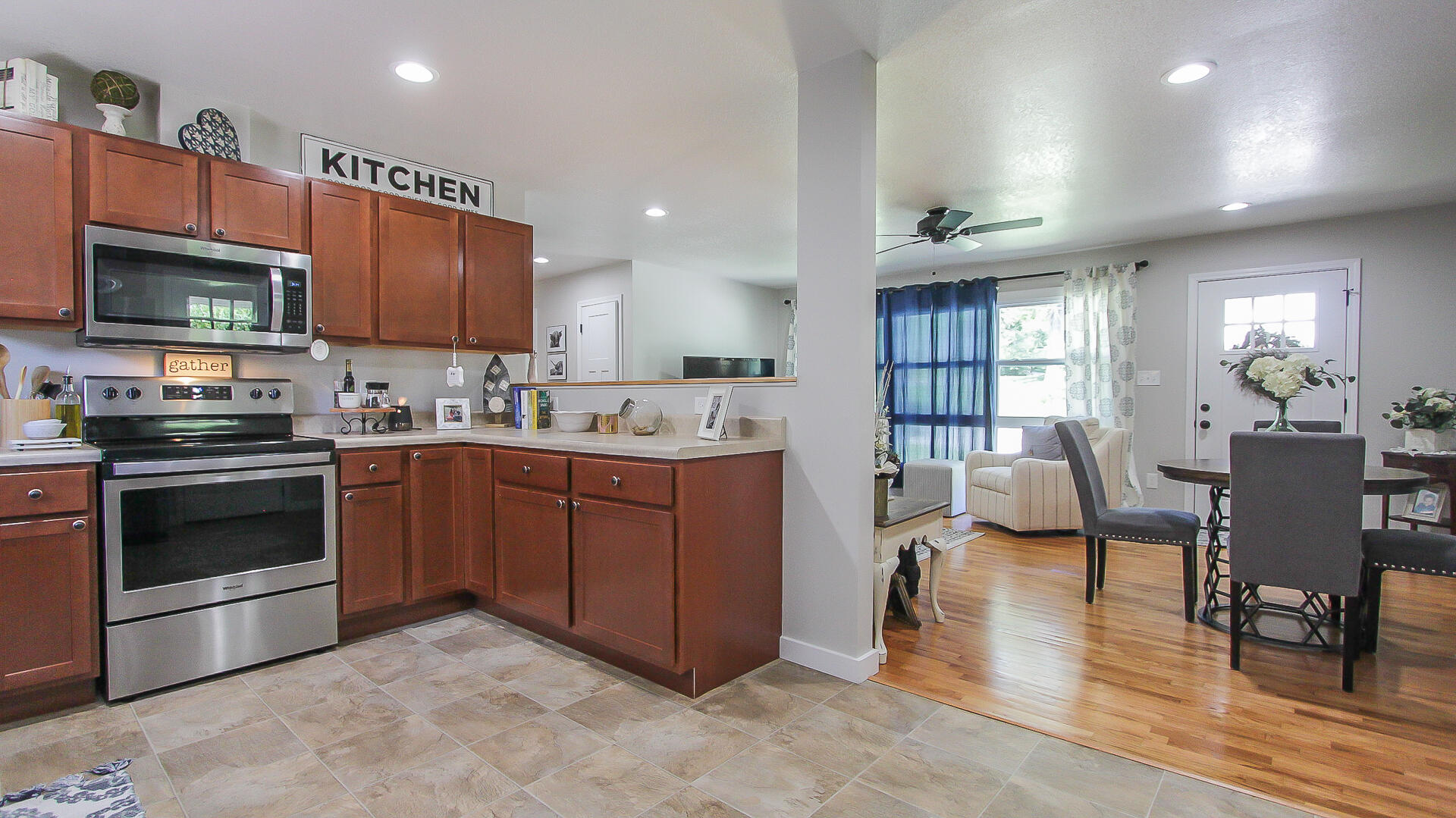 147 Iroquois Road Oak Ridge, TN 37830 - Photo 8 of 33 147 Iroquois Road, Oak Ridge, TN-13