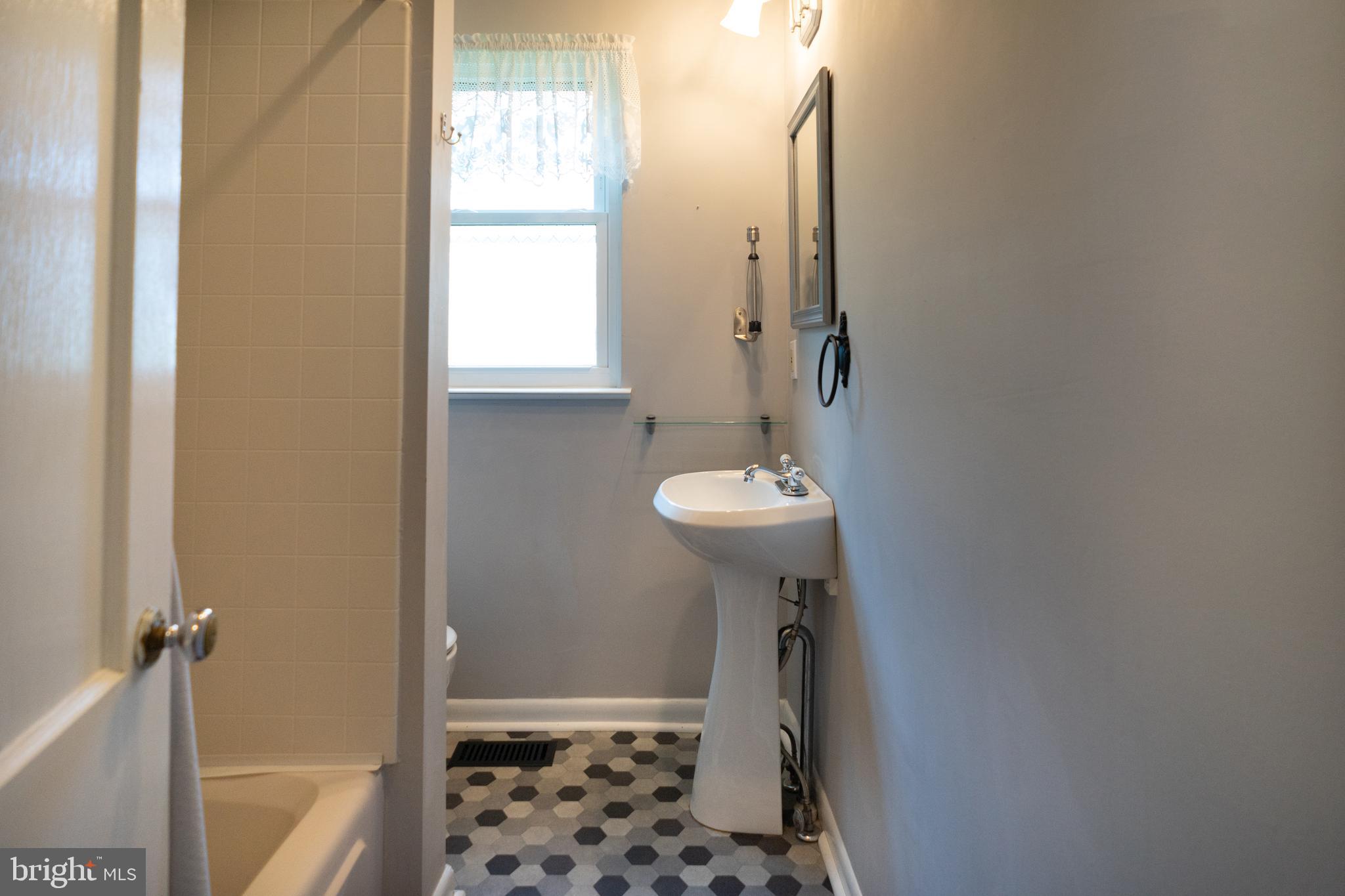 4190 Huntingtown Road Huntingtown, MD 20639 - Photo 37 of 46