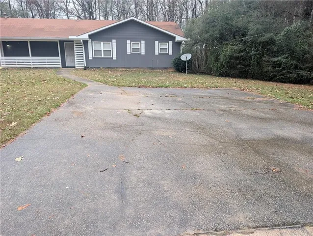 $1,500 | 155 Chesapeake Drive, Unit 145, Ellenwood, GA 30294