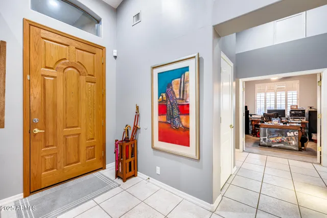 a view of a livingroom with furniture and a livingroom
