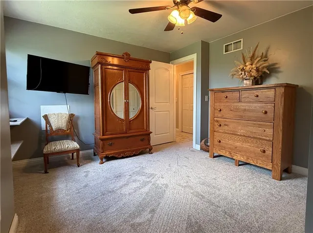 $799,999 | 293 Sandy Hill Road, Valencia, PA 16059