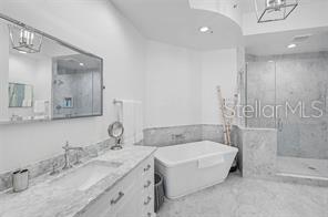 409 North Point Road, Unit 802 Osprey, FL 34229 - Photo 19 of 39