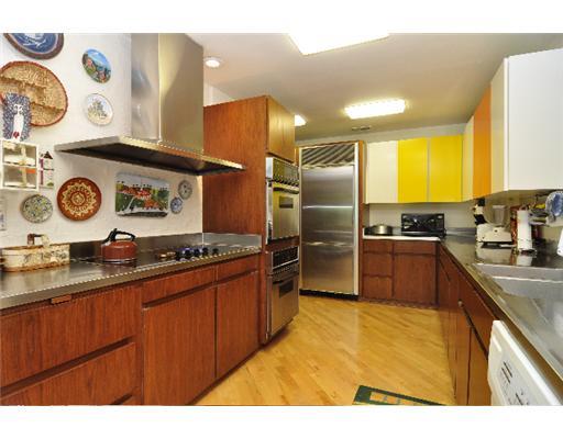126 Beechmont Road Point Breeze, PA 15206 - Photo 7 of 13 Kitchen.