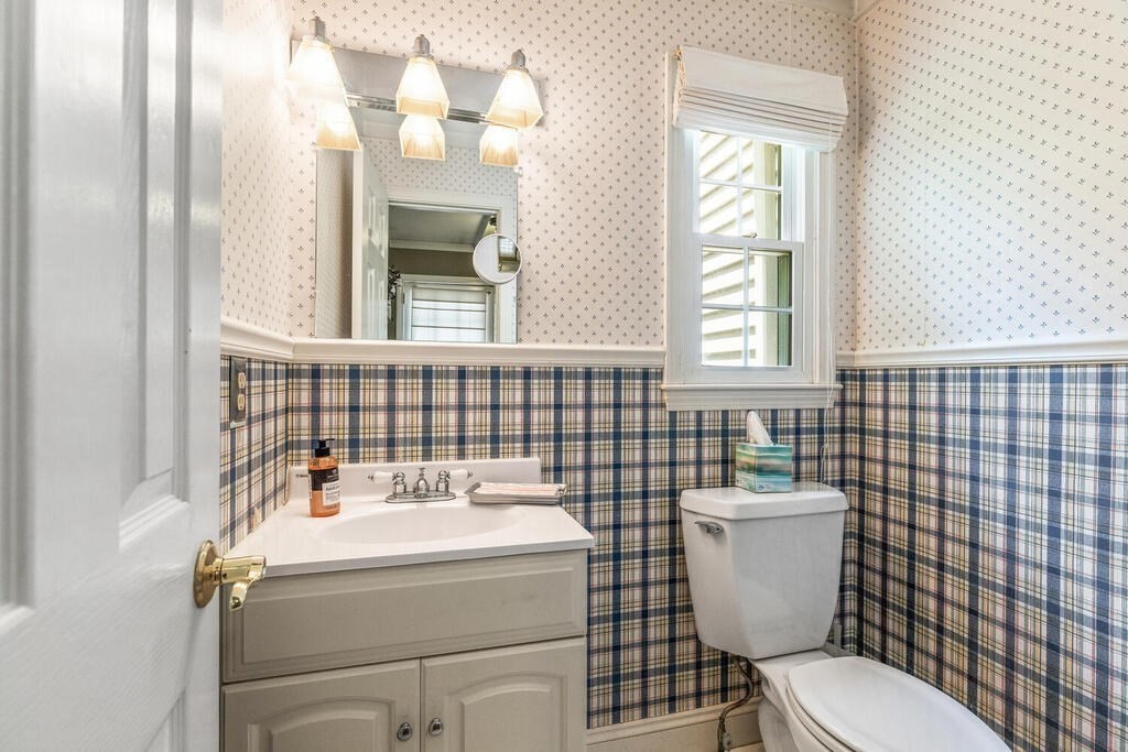 308 Middleton Road Boxford, MA 01921 - Photo 17 of 31 Gallery Image 17