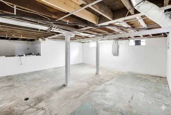 $194,900 | 14895 West Russell Road, Zion, IL 60099