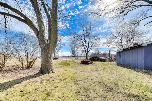 $194,900 | 14895 West Russell Road, Zion, IL 60099