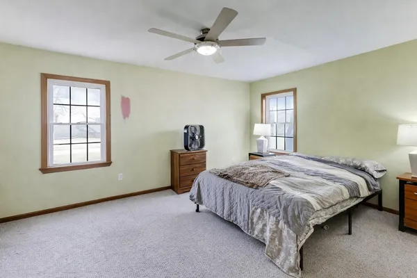$194,900 | 14895 West Russell Road, Zion, IL 60099