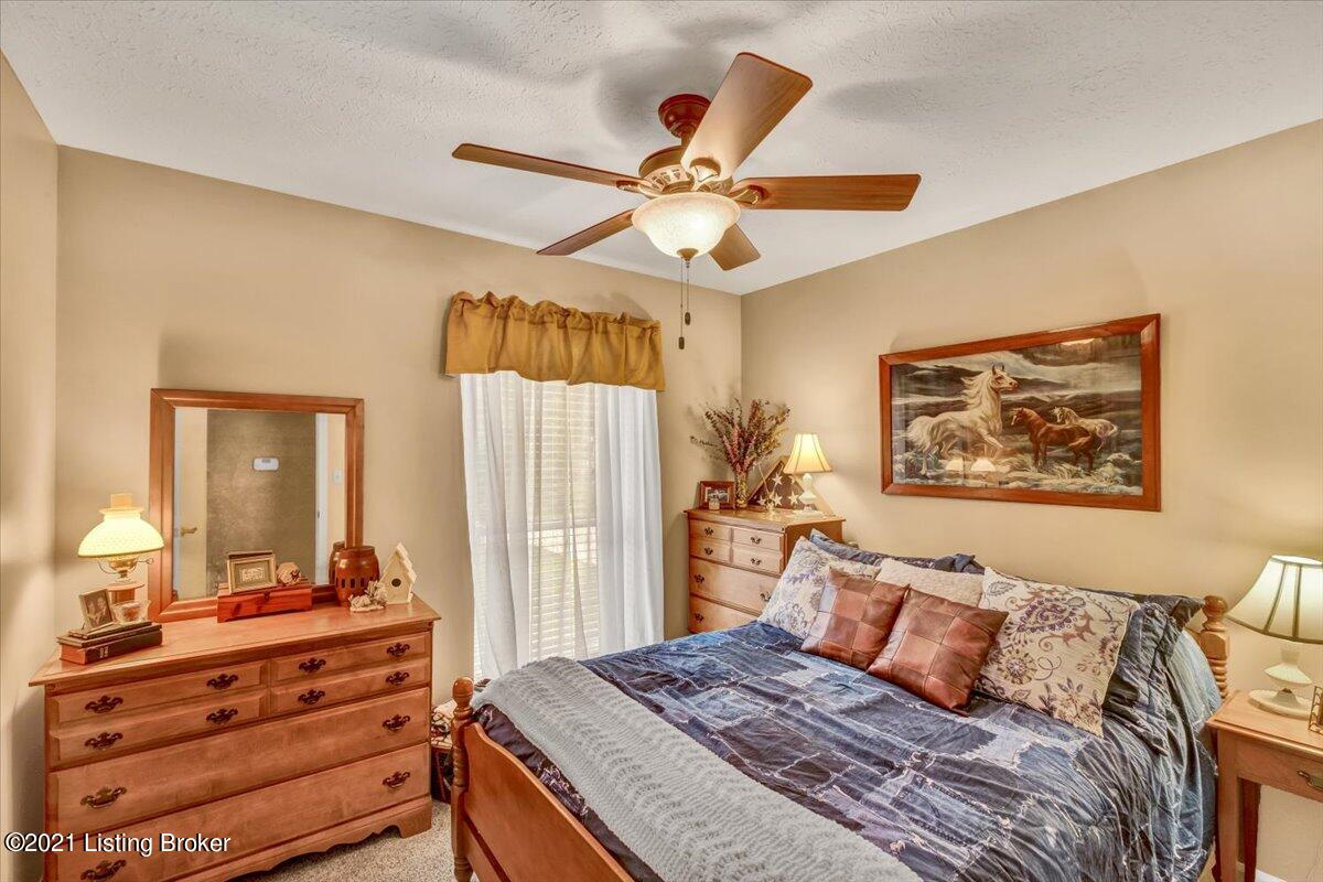 4304 Seagrape Road Louisville, KY 40299 - Photo 19 of 33 Hunter ceiling fan
