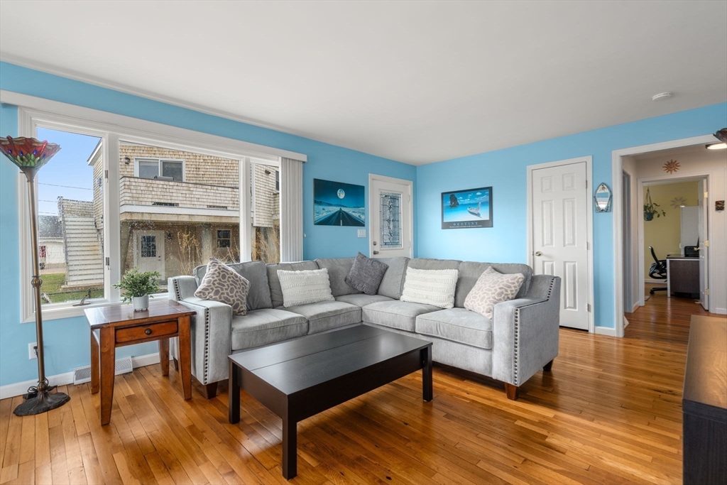 8 West Silver Shell Mattapoisett, MA 02739 - Photo 14 of 38