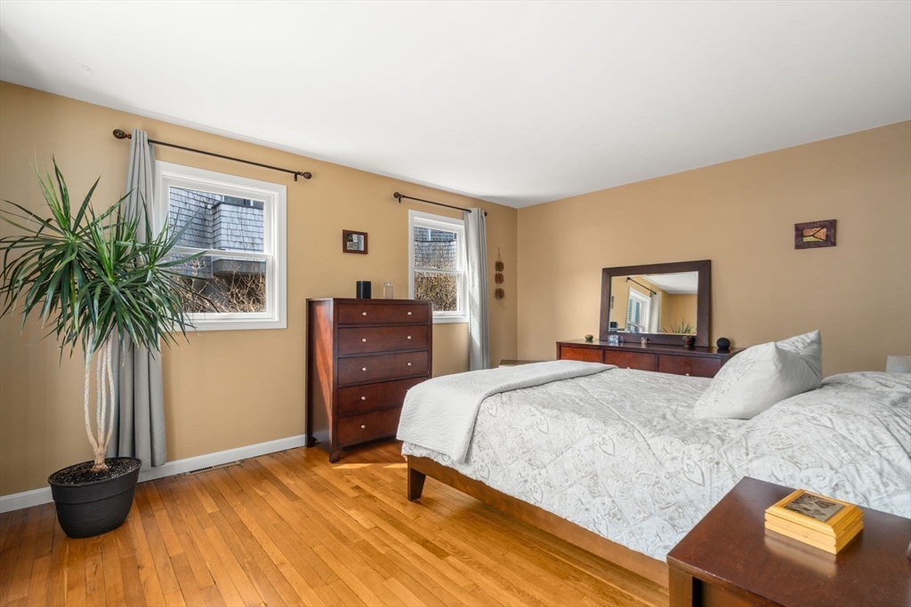 8 West Silver Shell Mattapoisett, MA 02739 - Photo 17 of 38