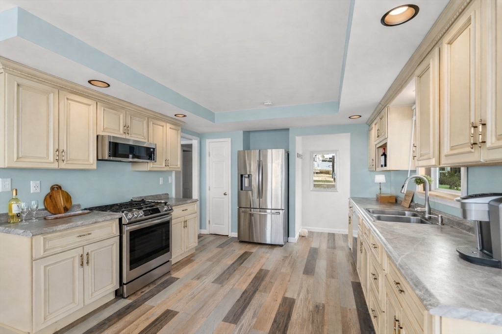 8 West Silver Shell Mattapoisett, MA 02739 - Photo 7 of 38