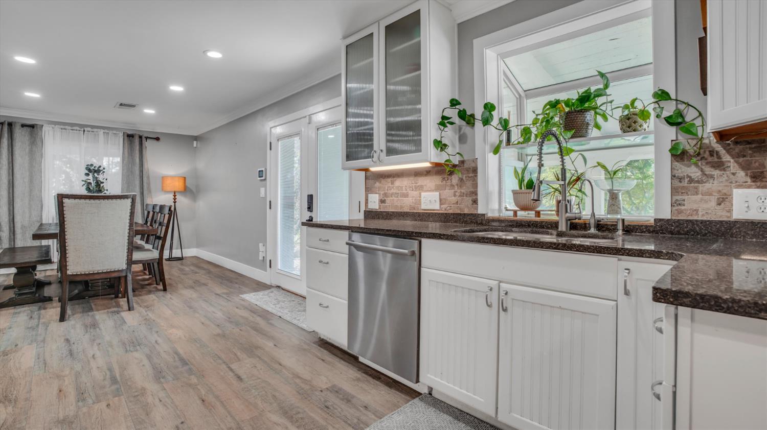 2331 East Woodson Road Acampo, CA 95220 - Photo 11 of 59