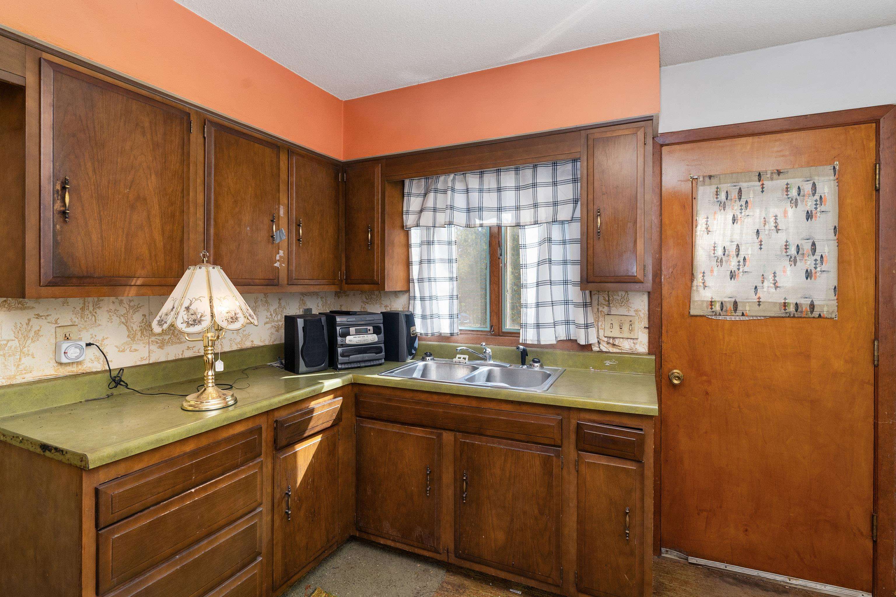 1120 Gordon Road Duluth, MN 55803 - Photo 5 of 27