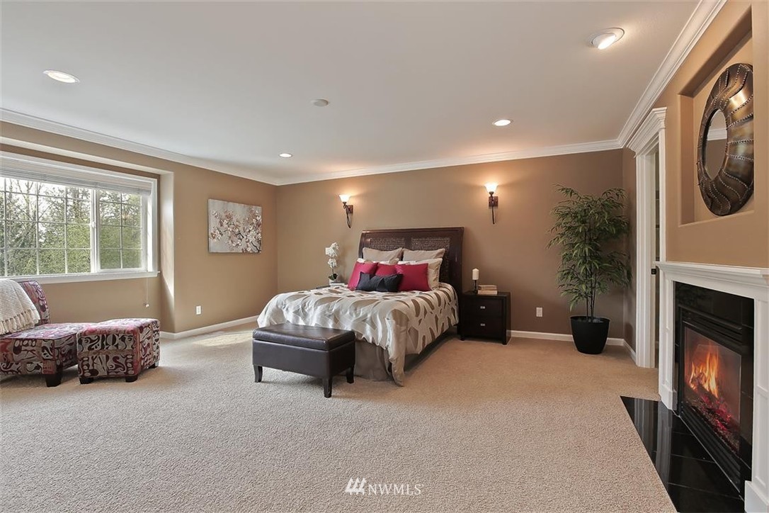 934 South 34th Place Renton, WA 98055 - Photo 14 of 24 Gallery Image 14