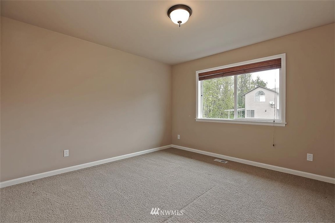 934 South 34th Place Renton, WA 98055 - Photo 18 of 24 Gallery Image 18