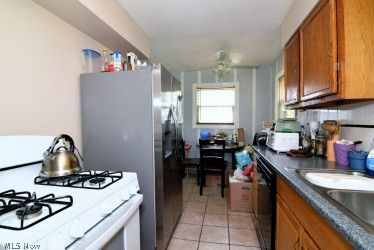 19219 Firwood Road Cleveland, OH 44110 - Photo 6 of 15