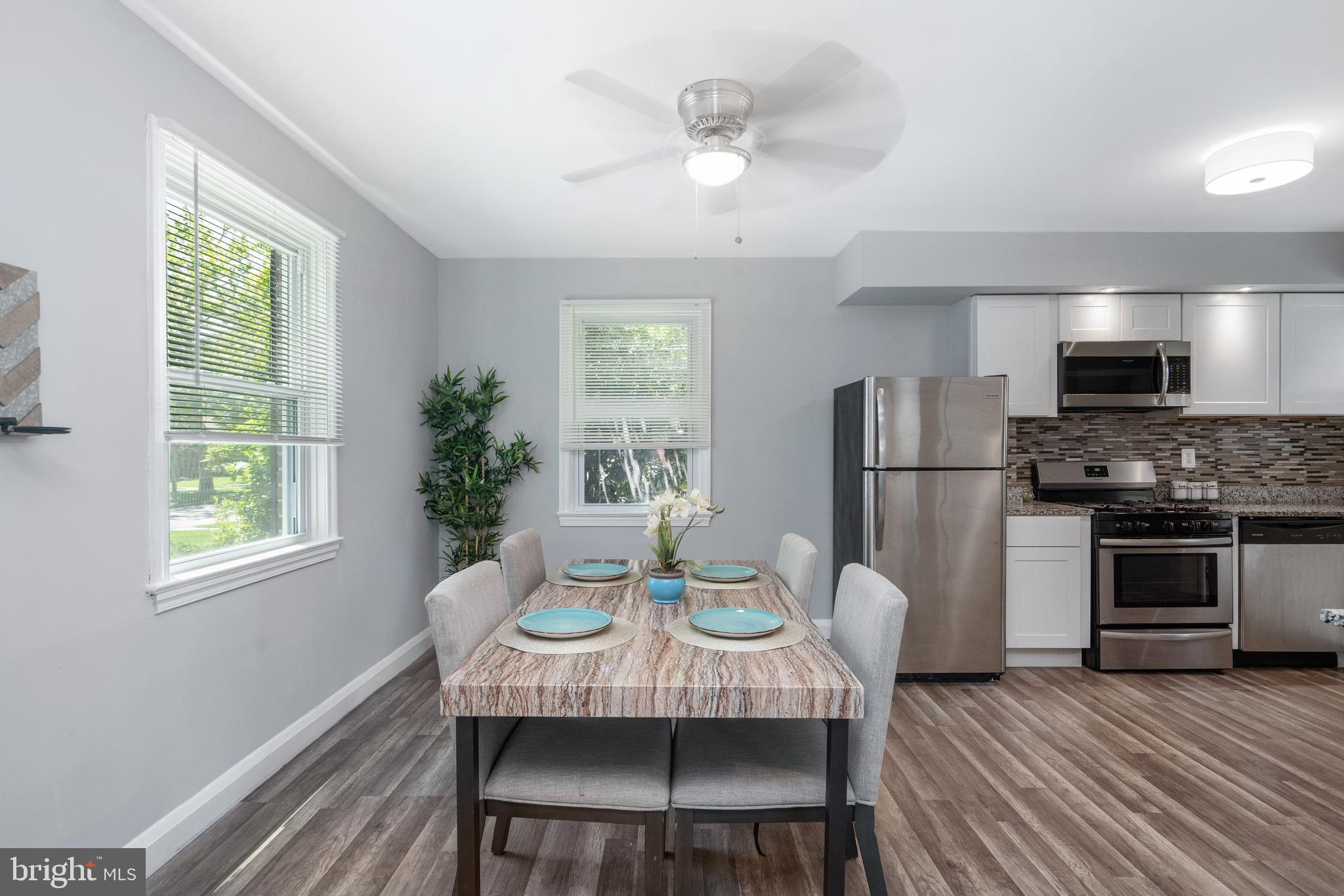 3123 Dunglow Road Baltimore, MD 21222 - Photo 11 of 30 Great Space to Entertain