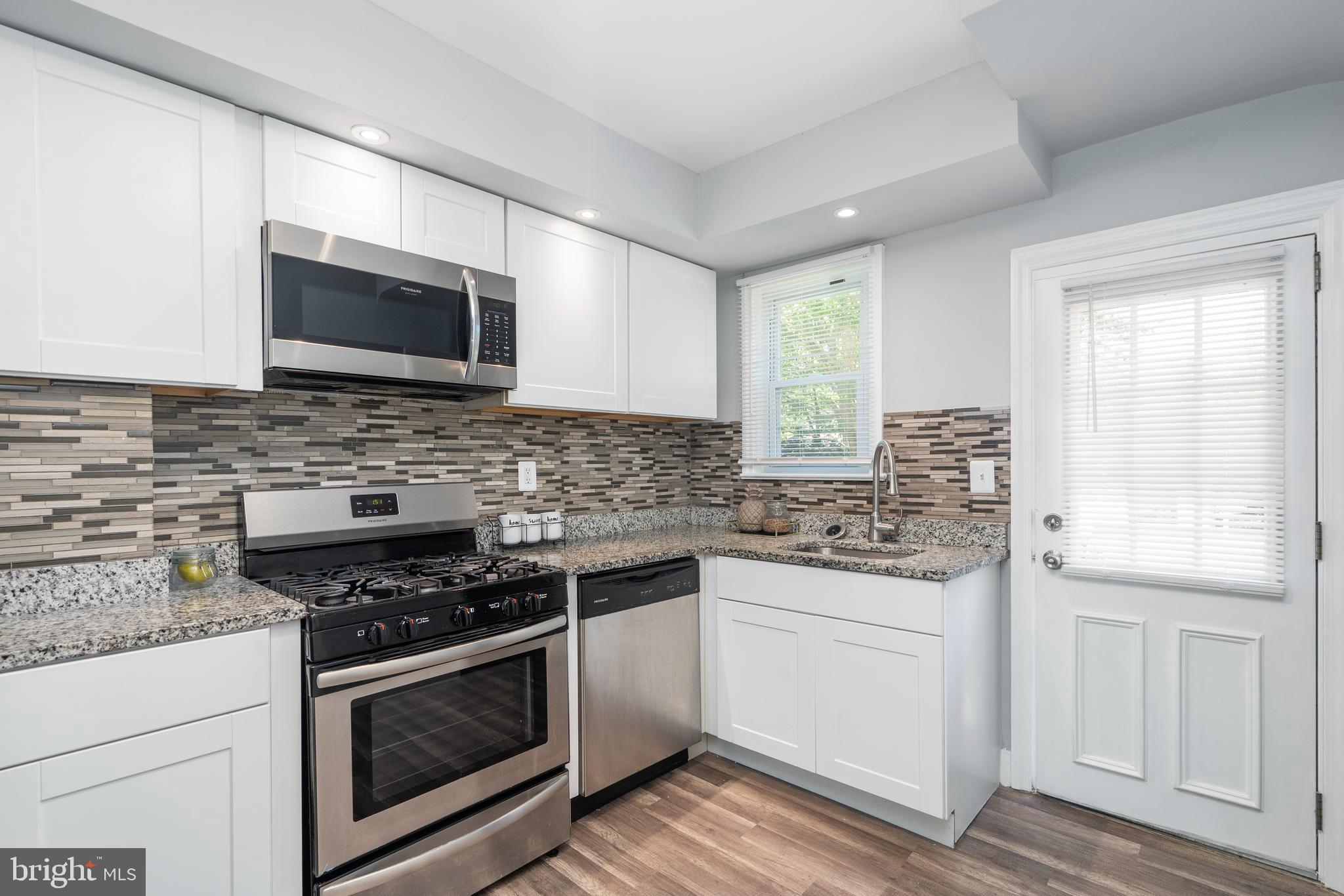 3123 Dunglow Road Baltimore, MD 21222 - Photo 12 of 30 Stainless Steel Appliances
