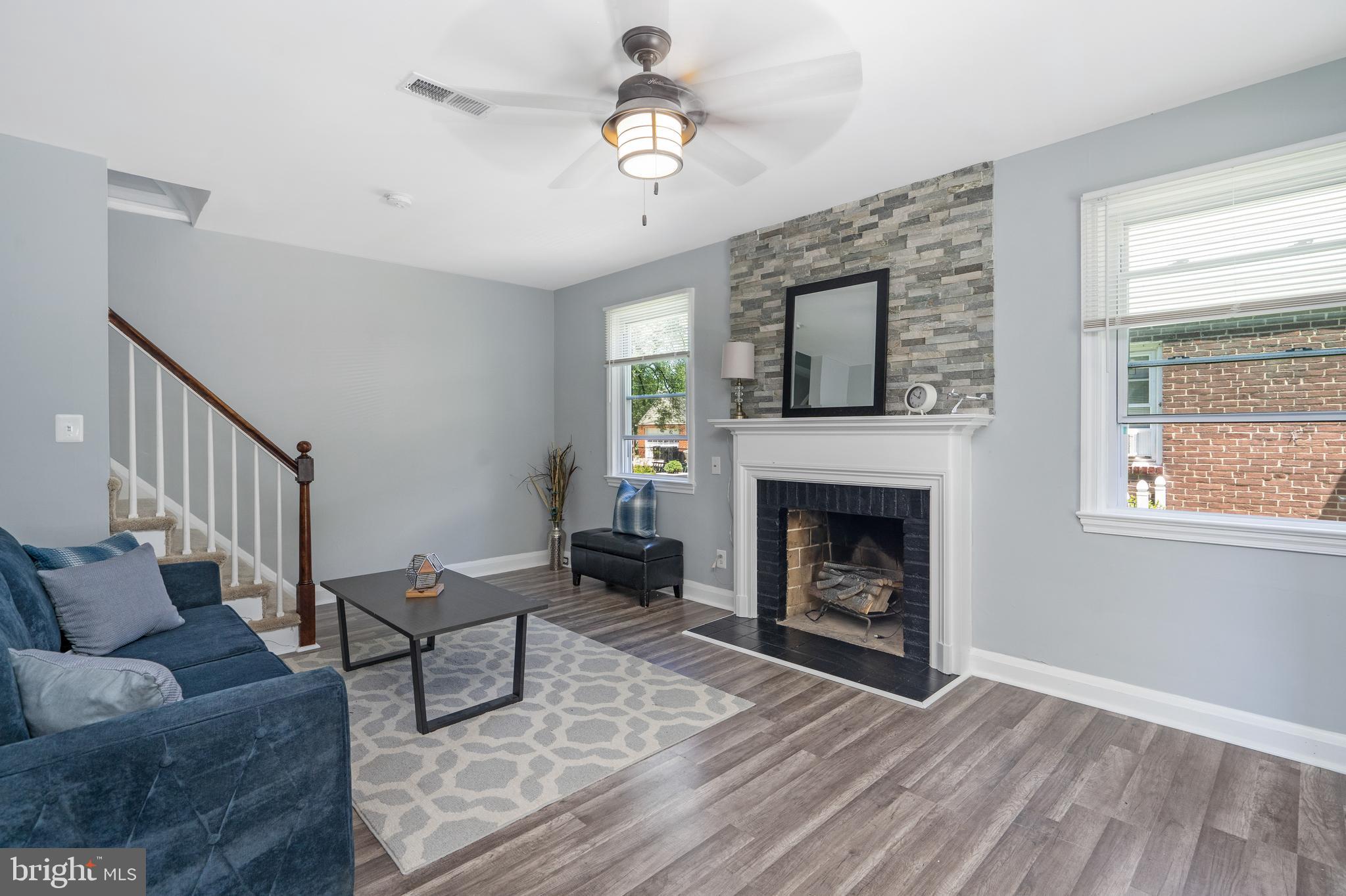 3123 Dunglow Road Baltimore, MD 21222 - Photo 5 of 30 Open and Airy Living Room