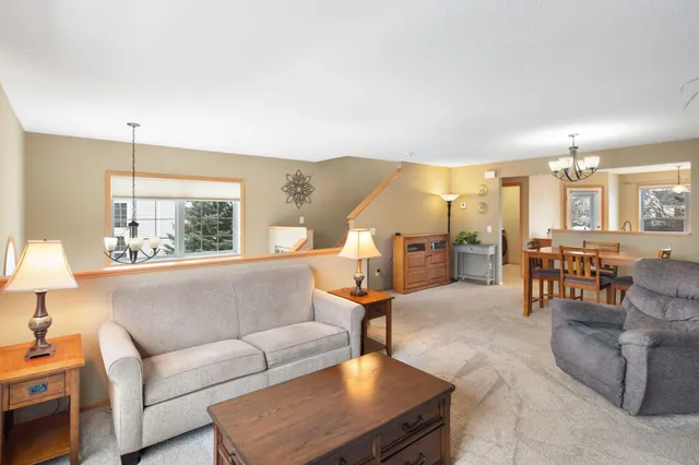 $330,000 | 15152 French Drive North, Unit D, Hugo, MN 55038