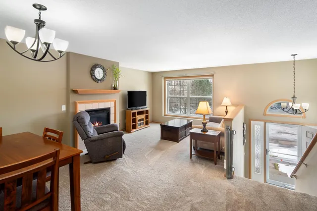 $330,000 | 15152 French Drive North, Unit D, Hugo, MN 55038