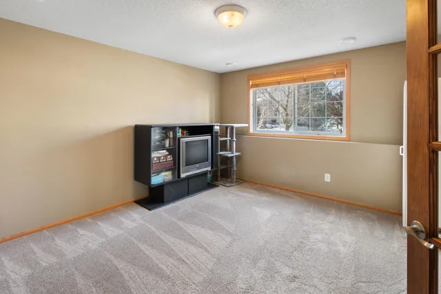 $330,000 | 15152 French Drive North, Unit D, Hugo, MN 55038