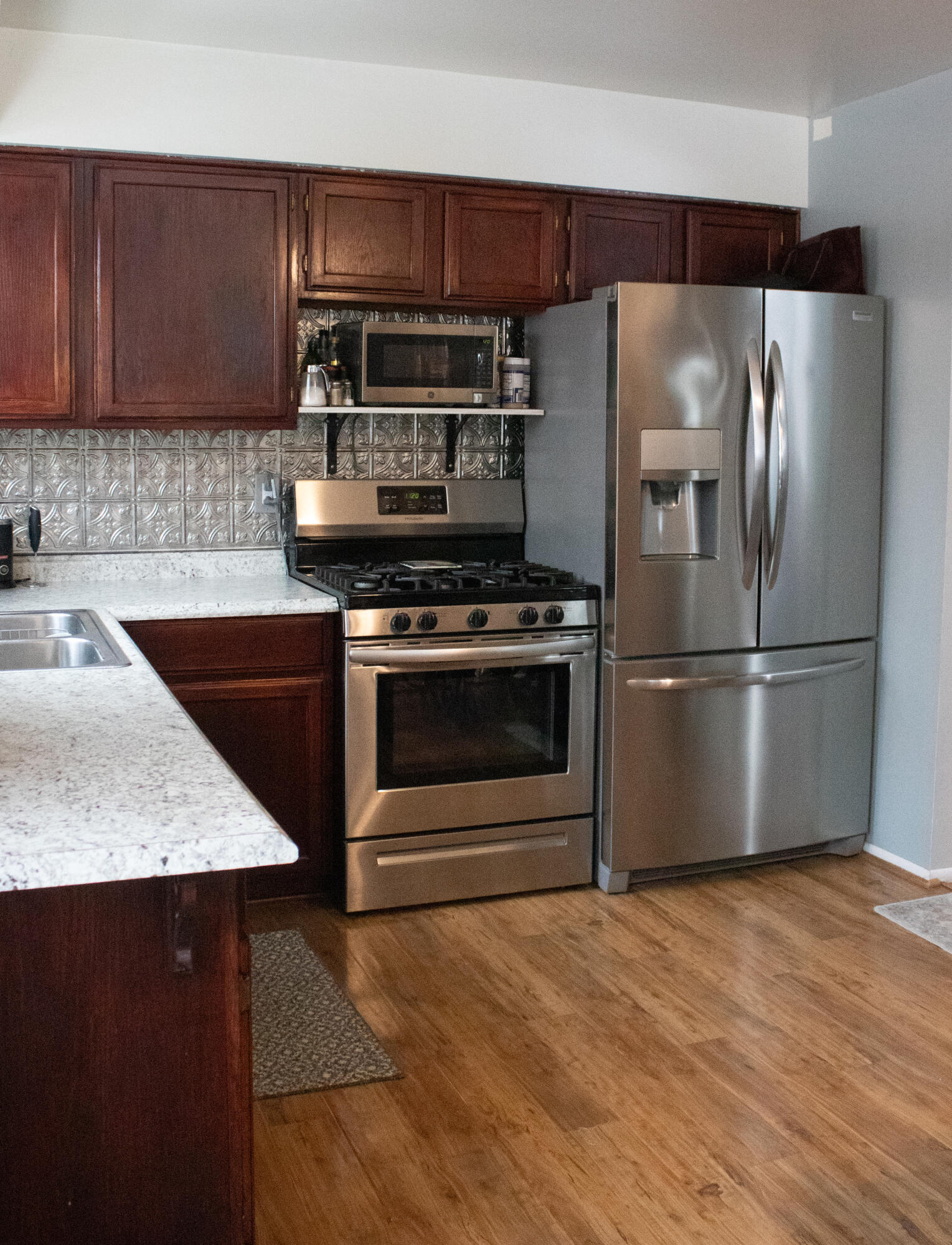 6941 Fellrath Street Taylor, MI 48180 - Photo 8 of 31 kitchen1