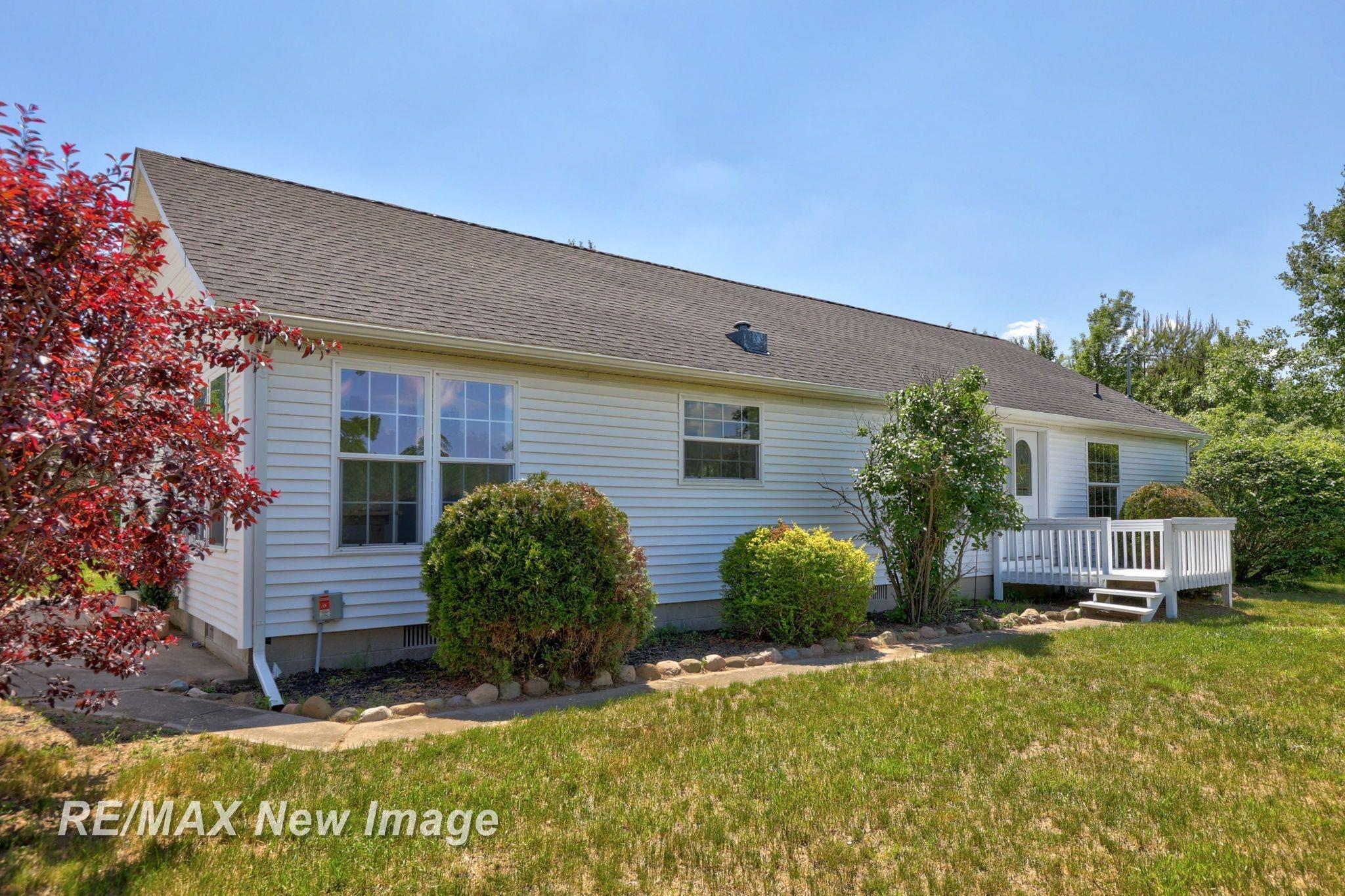 15905 West Burt Road Chesaning, MI 48616 - Photo 5 of 76 50143281-66ca3afa-261f-4a16-ab56-2a3ba2492d00.JPG