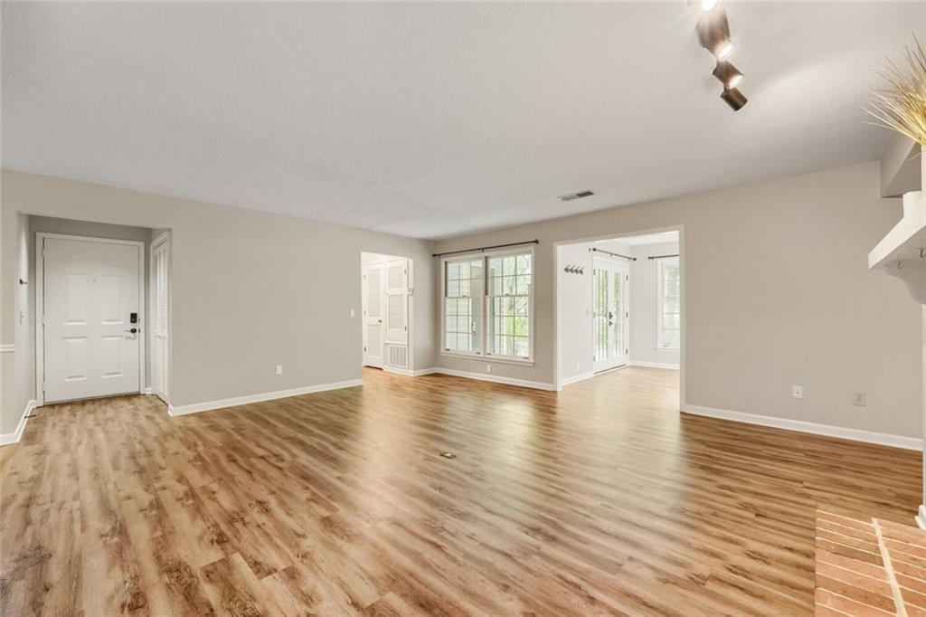 820 Cannon Run Marietta, GA 30064 - Photo 12 of 27