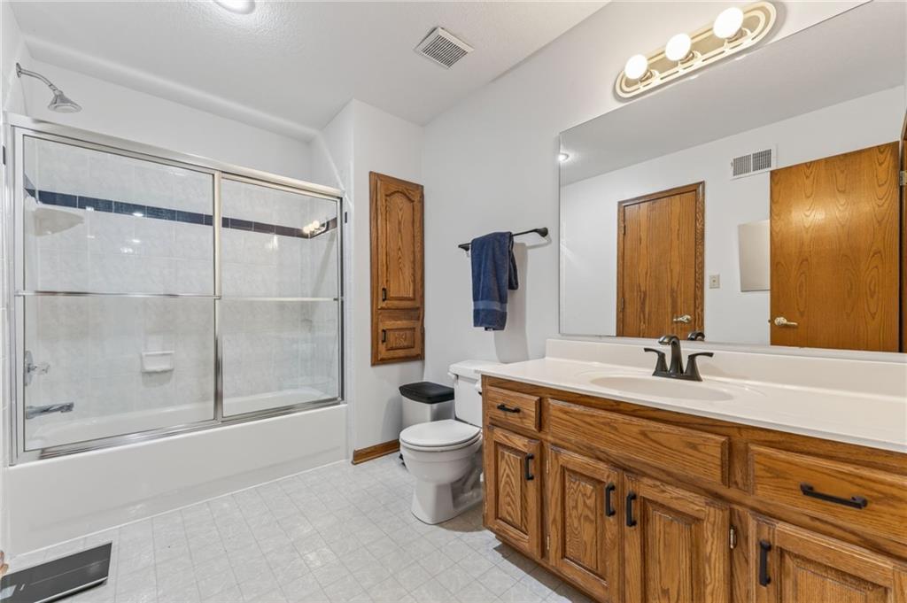 7608 Northwest Roberts Road Weatherby Lake, MO 64152 - Photo 45 of 73