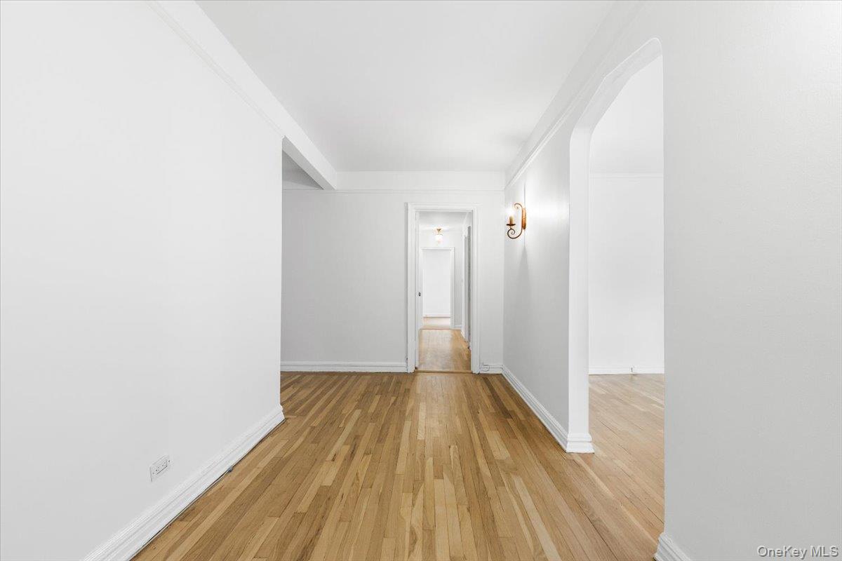250 Bronxville Road, Unit 4H Bronxville, NY 10708 - Photo 5 of 18