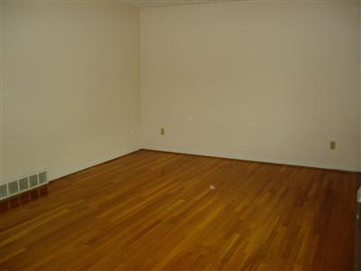 3328 High Hope Road Lexington, KY 40517 - Photo 4 of 6 Large open living room and Beautiful har