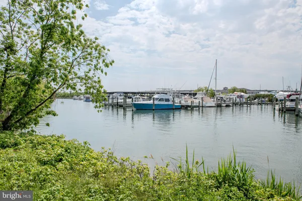 $1,295,000 | 430 Narrows Pointe Drive, Grasonville, MD 21638