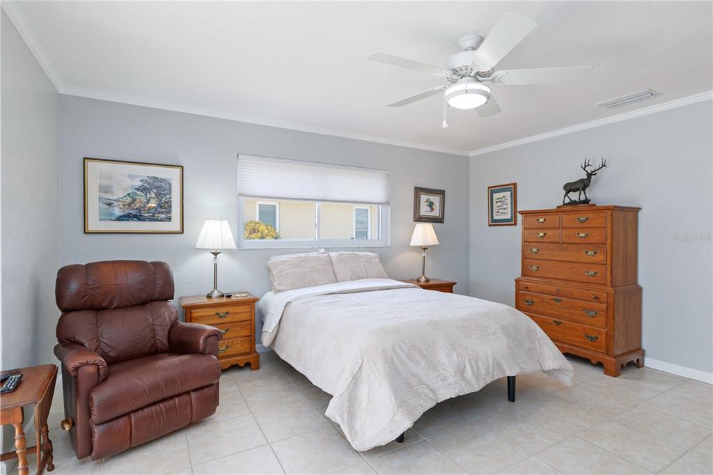 3363 Sheffield Circle Sarasota, FL 34239 - Photo 14 of 29
