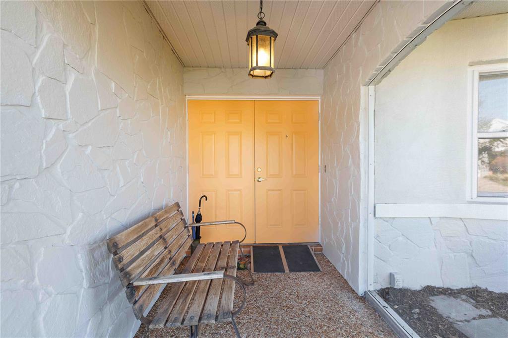 3363 Sheffield Circle Sarasota, FL 34239 - Photo 2 of 29