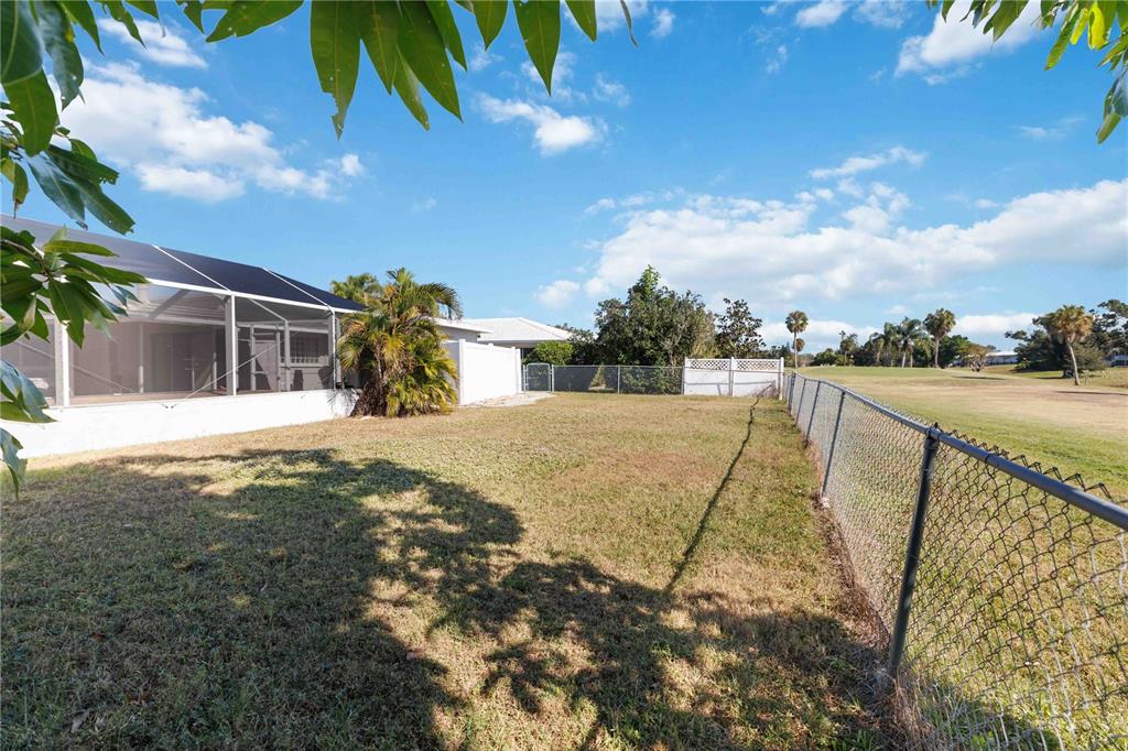 3363 Sheffield Circle Sarasota, FL 34239 - Photo 23 of 29