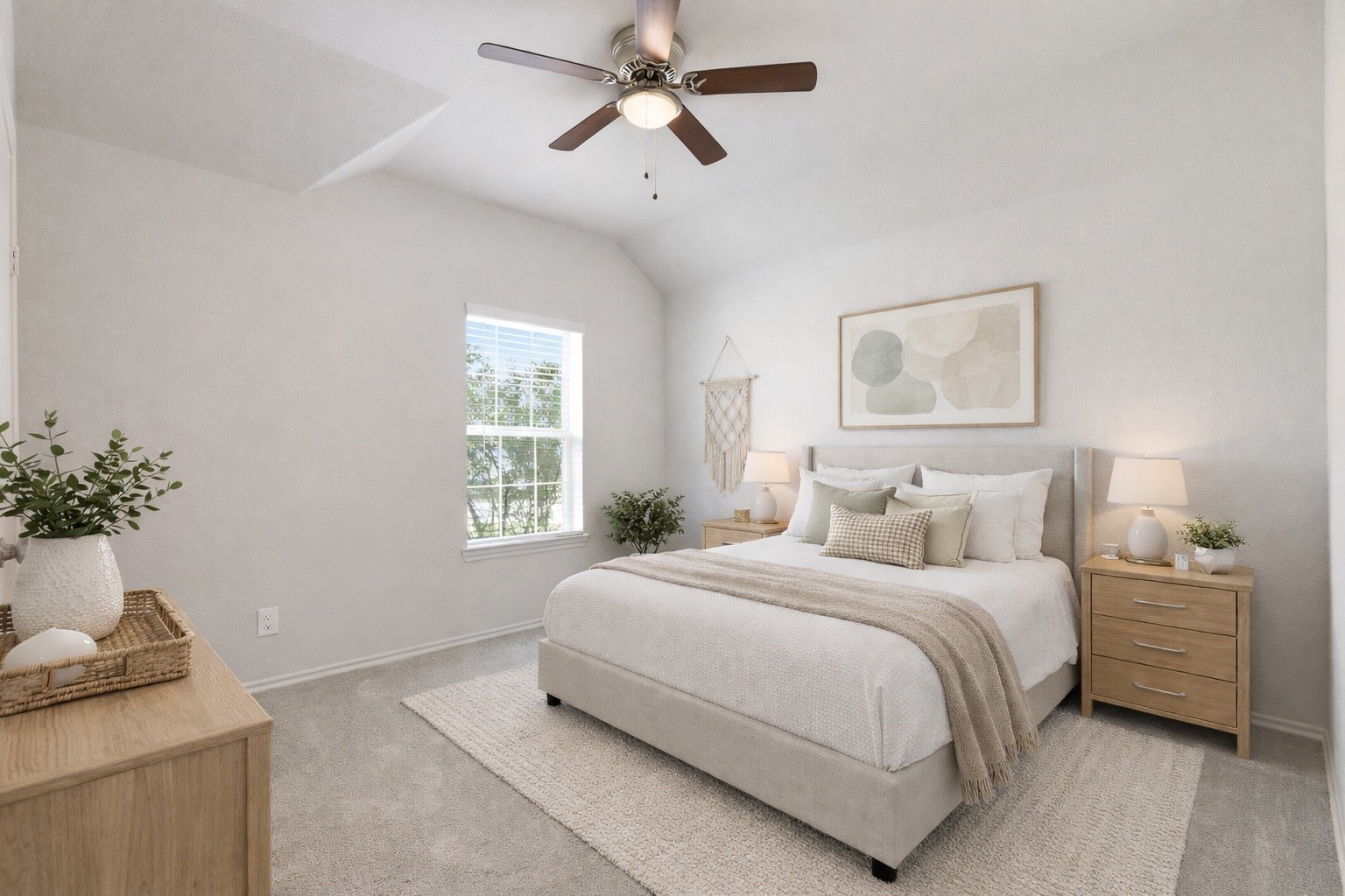 4332 Mocking Run Lane Dickinson, TX 77539 - Photo 10 of 15 Guest Bedroom 1 (Virtually Staged)