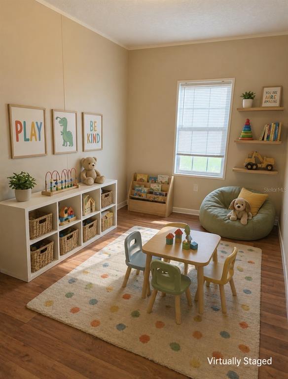 10730 198th Terrace O'Brien, FL 32071 - Photo 21 of 29 a living room with furniture and a wooden floor