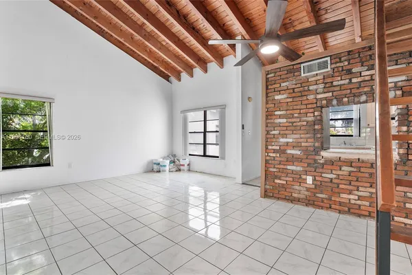 $2,850 | 10542 Northwest 7th Terrace, Unit B7, Miami, FL 33172