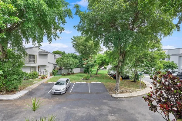 $2,850 | 10542 Northwest 7th Terrace, Unit B7, Miami, FL 33172