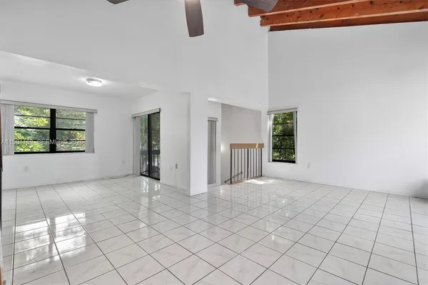 $2,850 | 10542 Northwest 7th Terrace, Unit B7, Miami, FL 33172