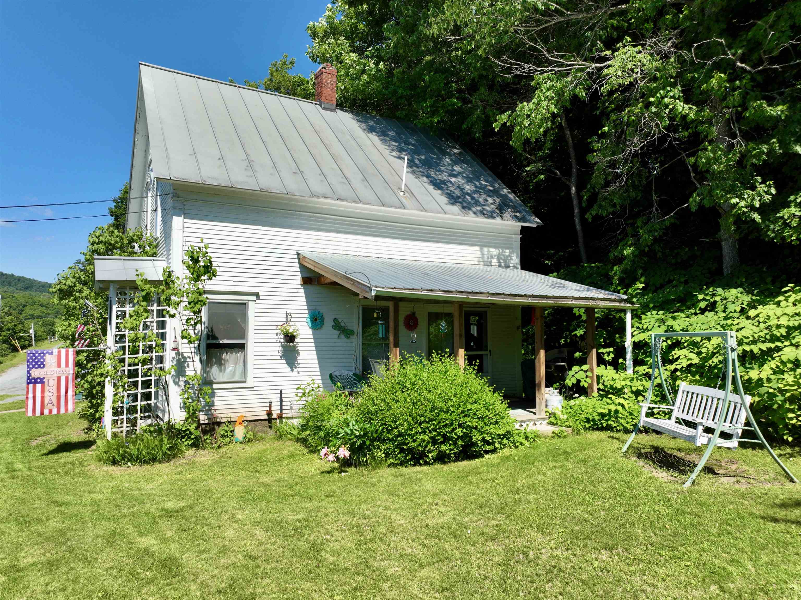 1098 Creamery Road Ryegate, VT 05069 - Photo 4 of 46