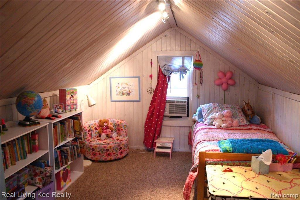3660 Alida Avenue Rochester, MI 48309 - Photo 13 of 24 Bedroom 2.jpg
