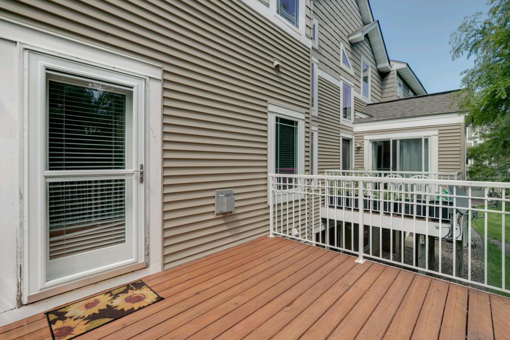 6884 Folkestone Road Apple Valley, MN 55124 - Photo 14 of 32 Gallery Image 14