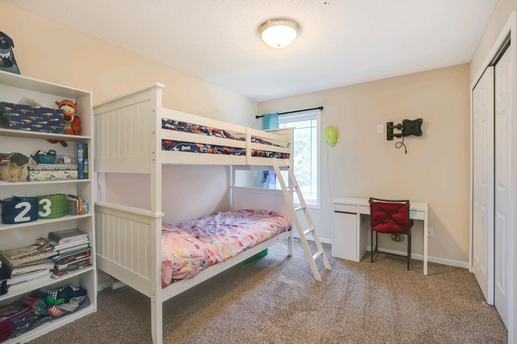 6884 Folkestone Road Apple Valley, MN 55124 - Photo 19 of 32 Gallery Image 19